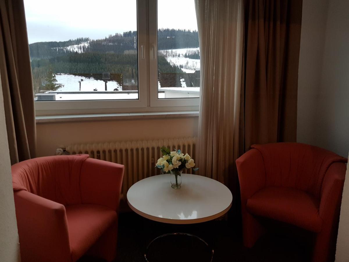 Berghotel Natura Bed & Breakfast Winterberg Bagian luar foto