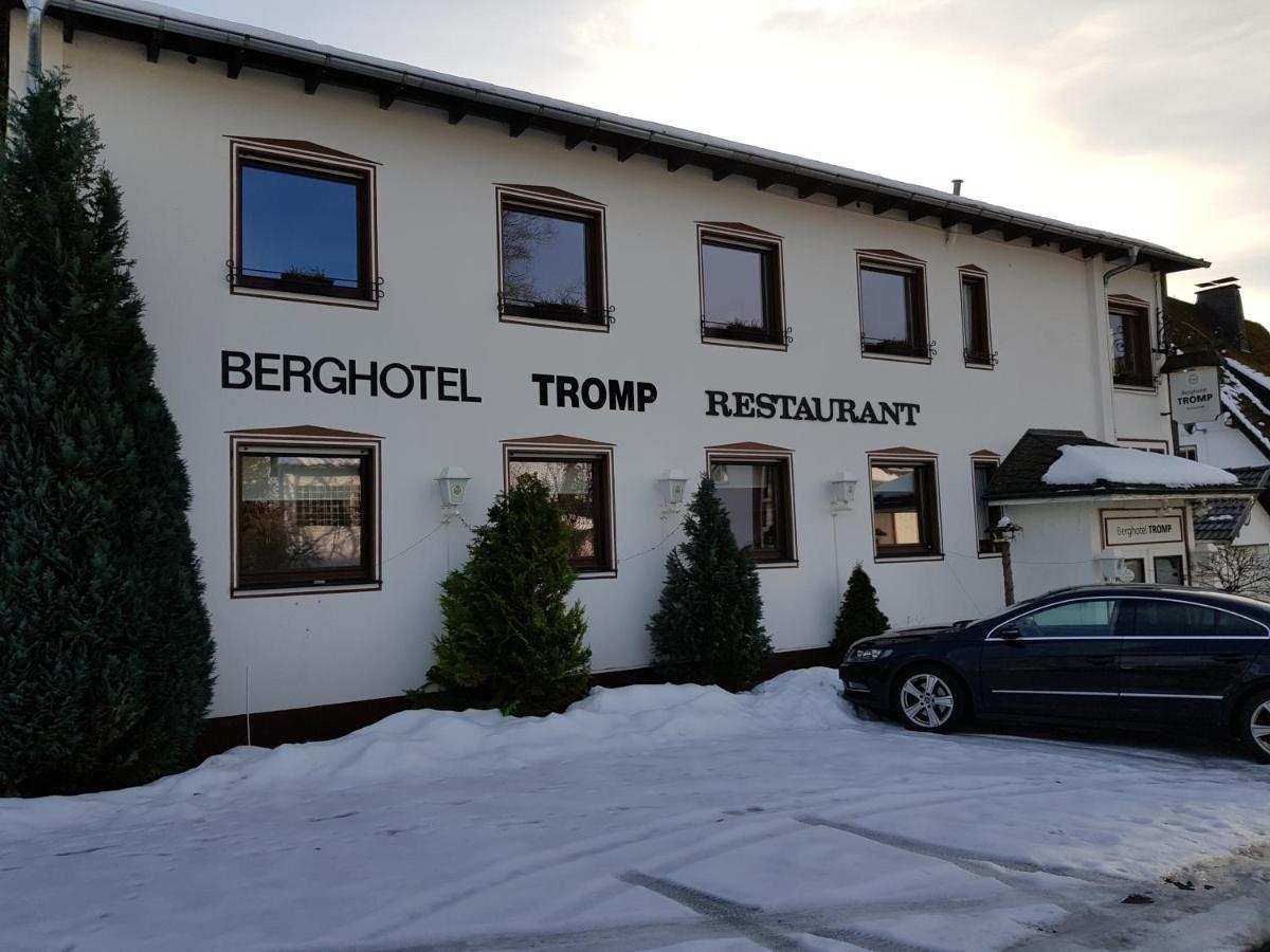 Berghotel Natura Bed & Breakfast Winterberg Bagian luar foto