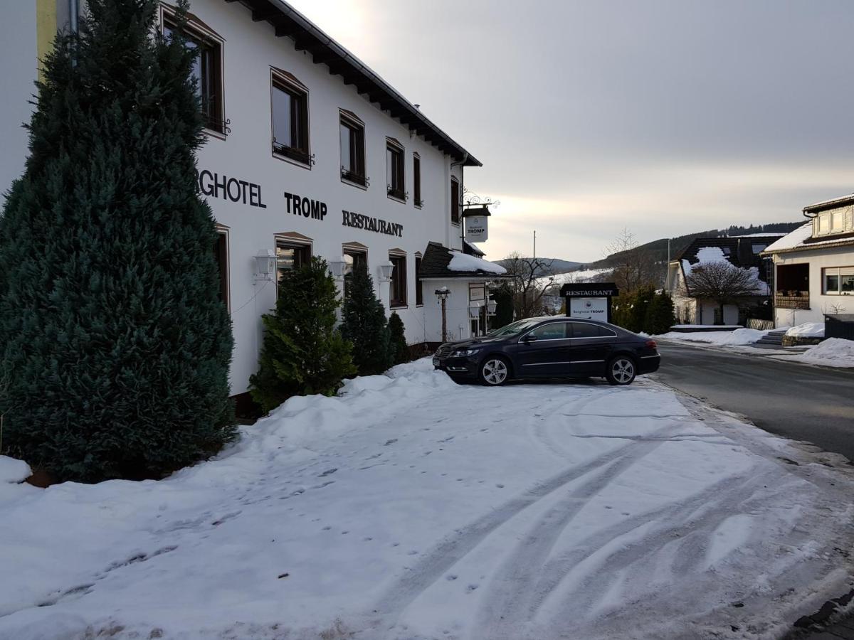 Berghotel Natura Bed & Breakfast Winterberg Bagian luar foto