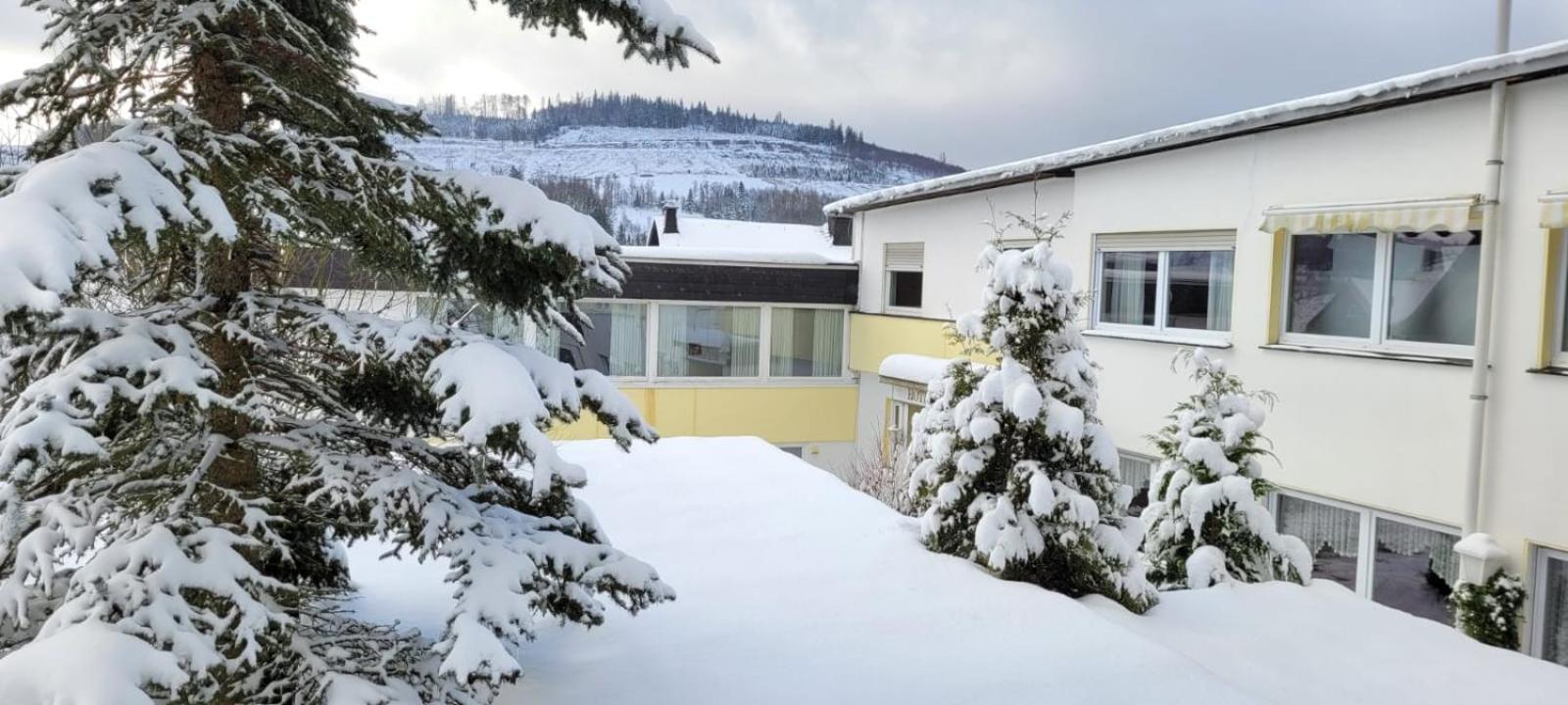 Berghotel Natura Bed & Breakfast Winterberg Bagian luar foto